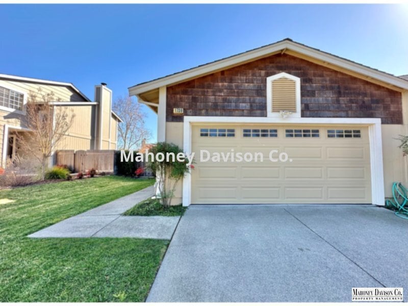 Highly upgraded 3 bdrm/2.5 ba, 2story, 14... House Rental in