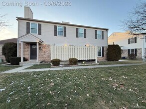 Building Photo - 44585 N Bunker Hill Dr