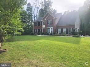 Building Photo - 440 Reedy Creek Rd
