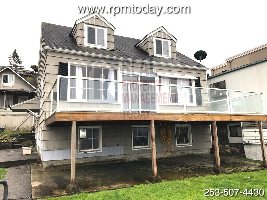 Primary Photo - 2 Bedroom Home on Redondo Beach! Spectacul...