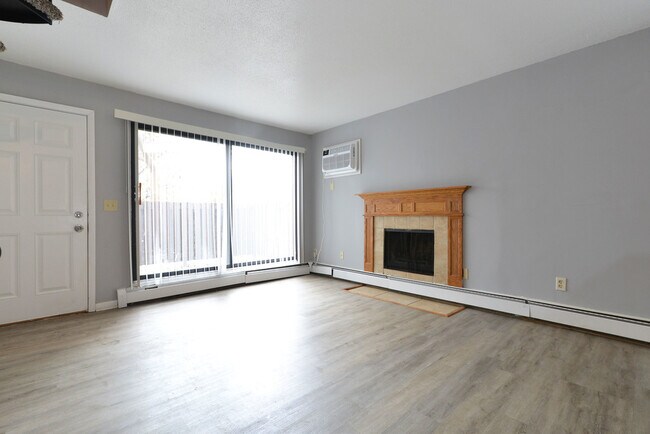 Foto del edificio - 7306 72nd Ln N