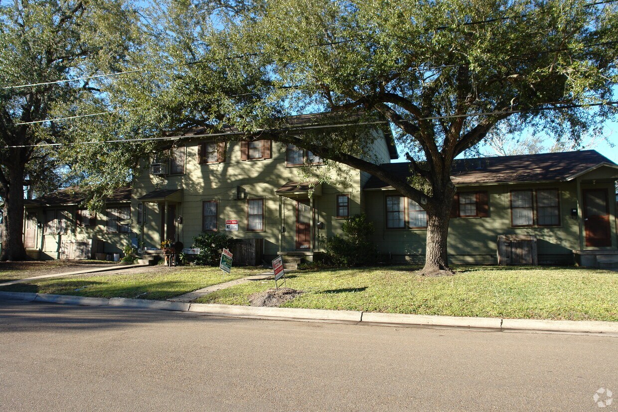 Foto principal - 1108 Loma Vista St