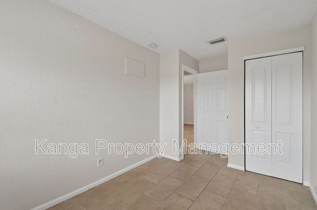 Foto del edificio - 1618 W 26th Ct