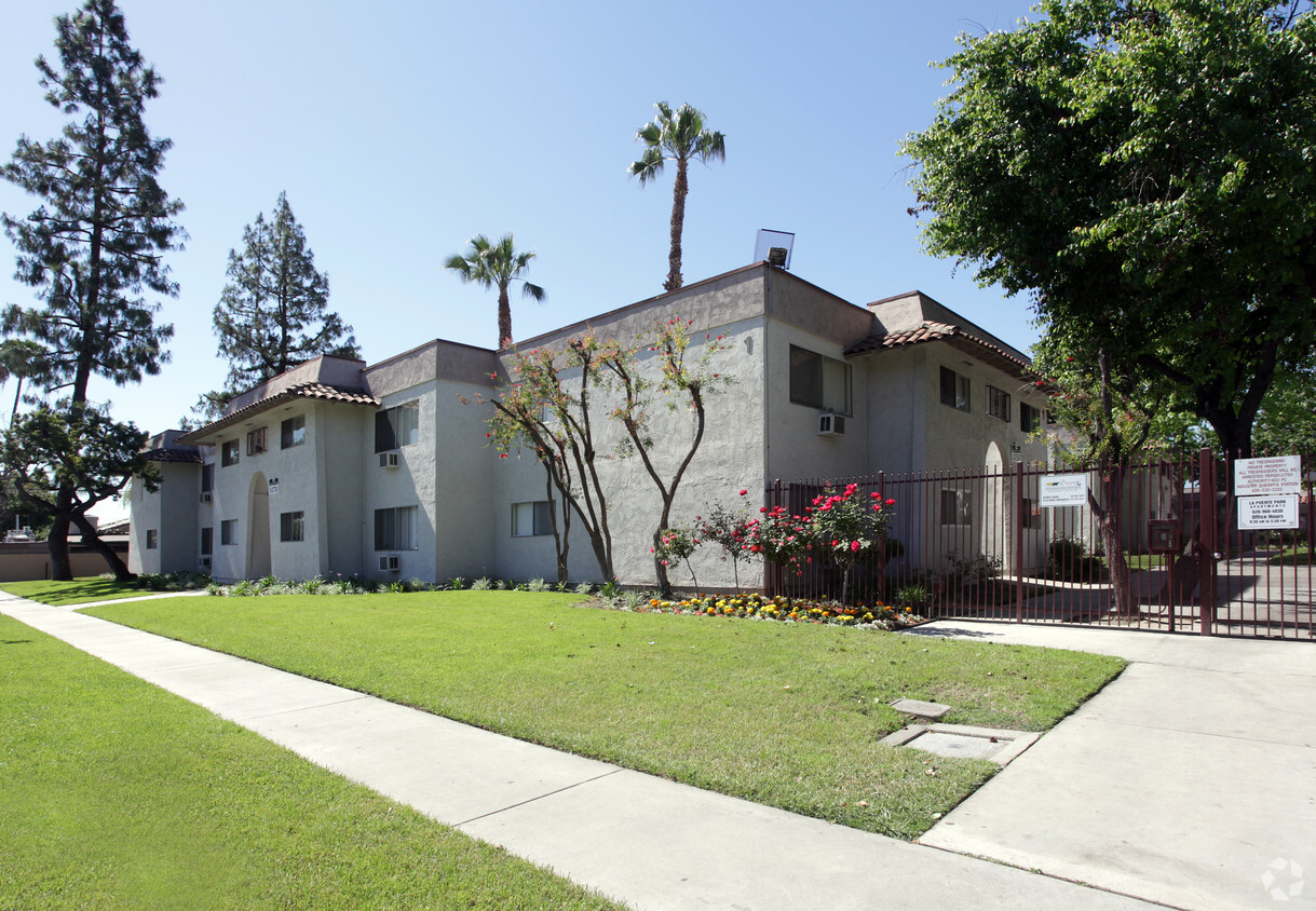 Building Photo - La Puente Park Apartments