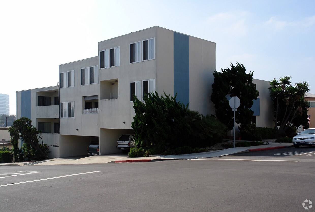 The Parkhill Apartments Apartments in El Segundo, CA