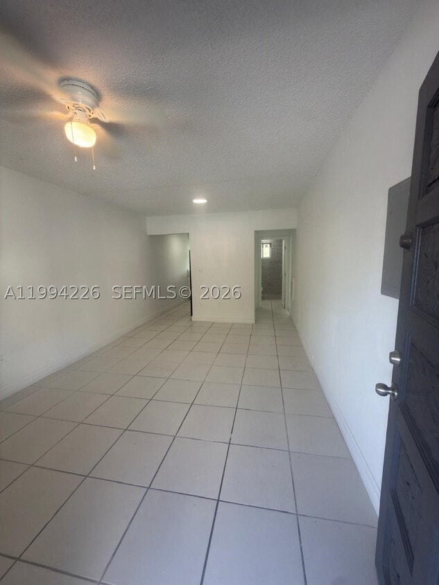 Foto del edificio - 2622 NW 24th St