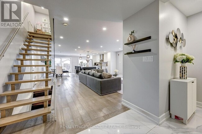 Photo du bâtiment - 3035 Saracen Ct