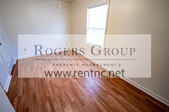 Foto del edificio - 607 Parkway Dr