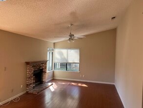 Building Photo - 38806 Stillwater Common