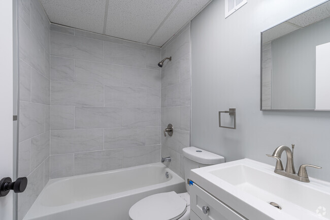 1 BR, 1 BA - 625SF - Bathroom - Cornell Manor Apartments