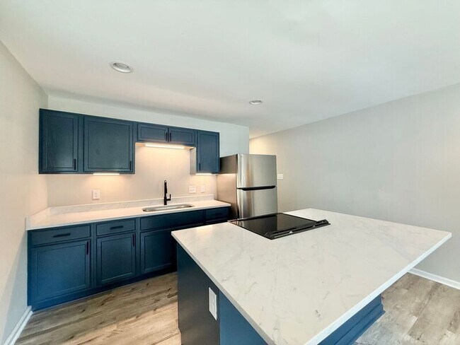 Foto del edificio - 615A Burlington Ave