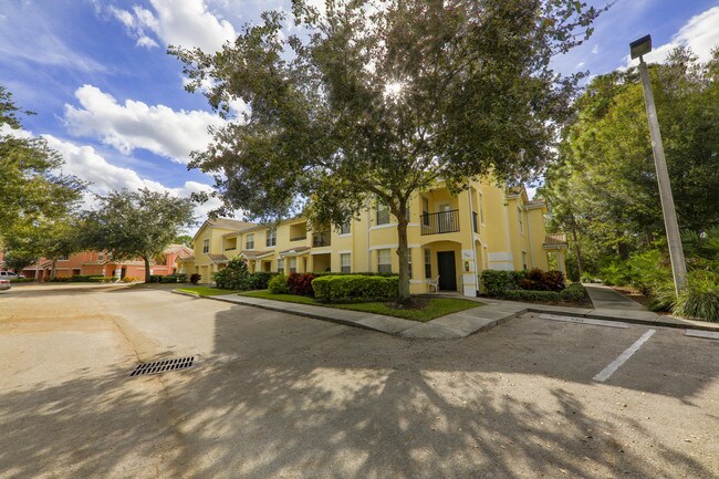 Foto del edificio - 114 SW Peacock Blvd