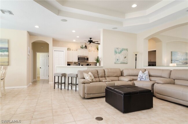 Building Photo - 121 June Ct