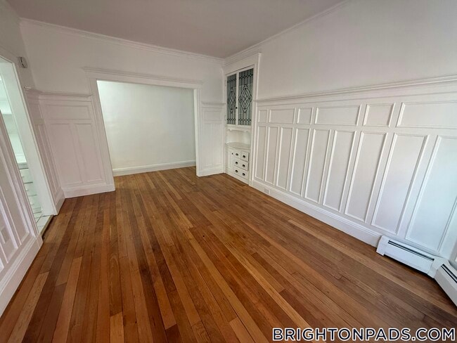 Building Photo - 47 Strathmore Rd