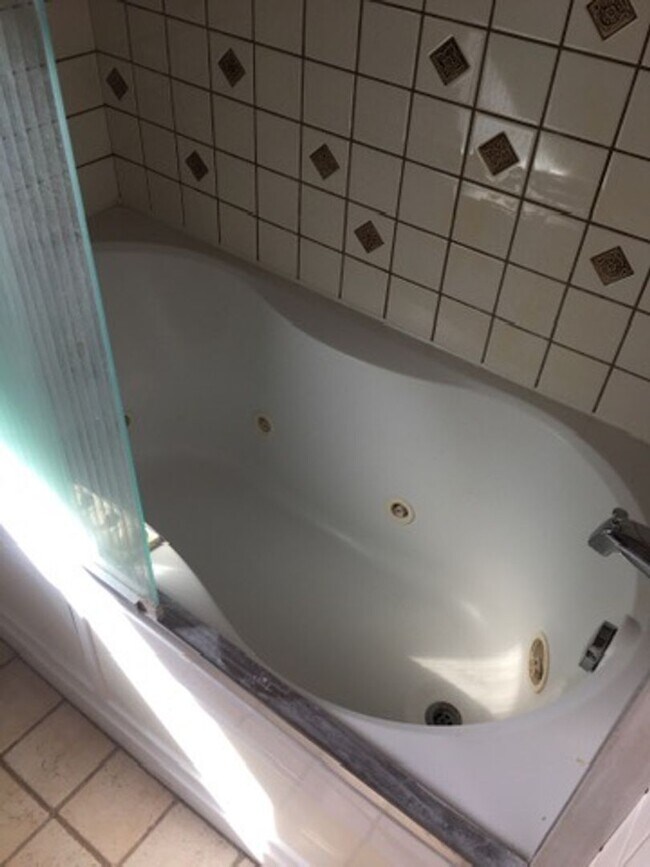 Foto del edificio - 334 Oak Grove Ave