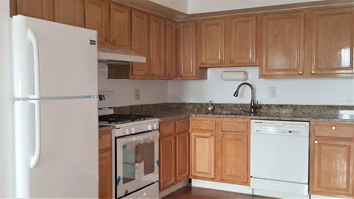 Foto principal - 6405 Boulevard E