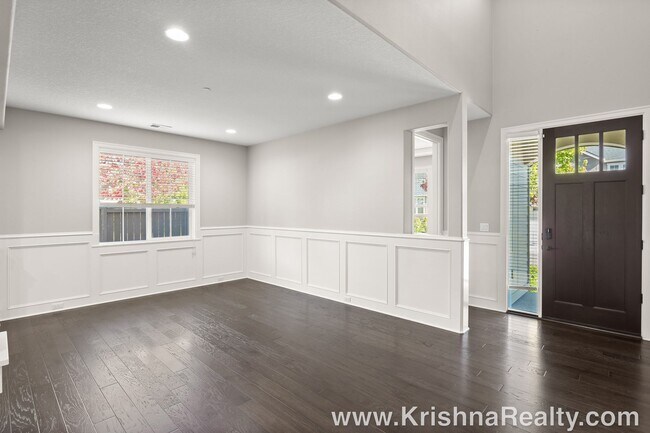 Foto del edificio - Gorgeous 4 Bedroom 3 Bath Corner Lot Singl...