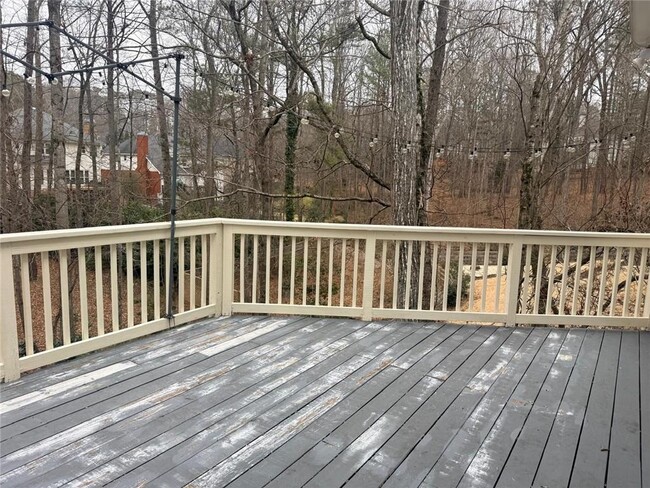 Building Photo - 3575 Goldenrod Dr