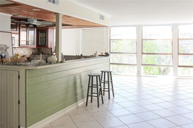 Foto del edificio - 2001 Atlantic Shores Blvd