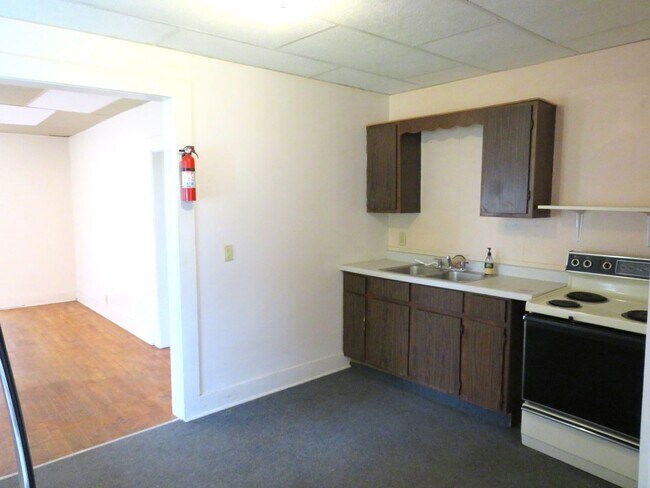 Building Photo - 2123 4th St