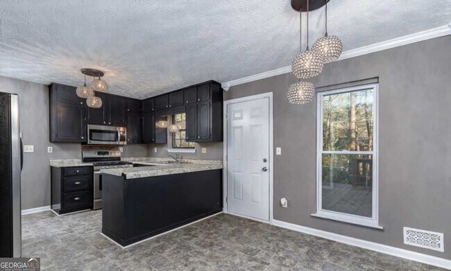 Building Photo - 6542 River Glen Dr