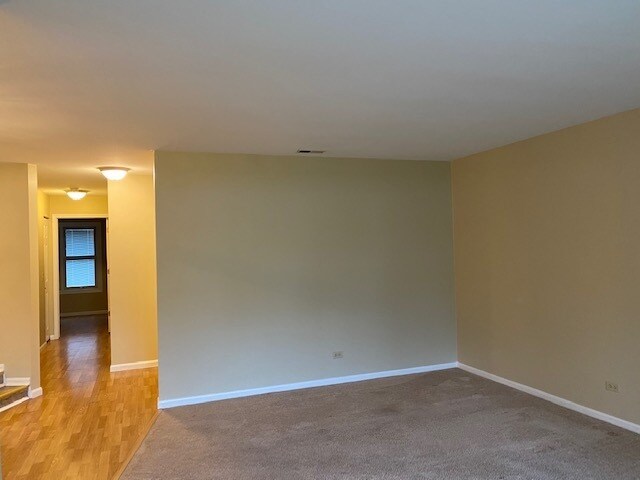 Foto del edificio - 1228 N Streamwood Ln