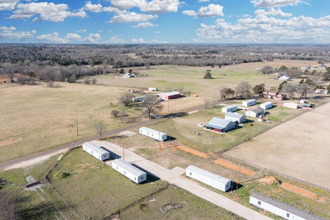 Foto del edificio - Bullard Mobile Home Park
