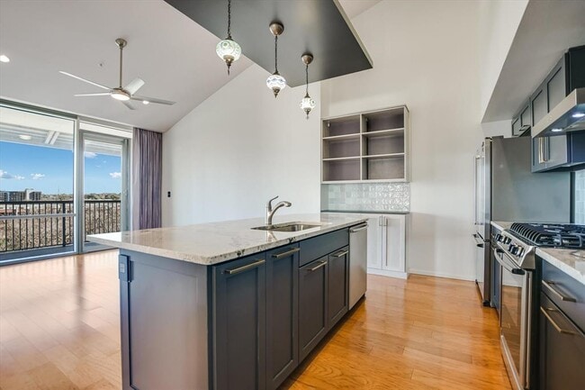 Building Photo - 1600 Barton Springs Rd