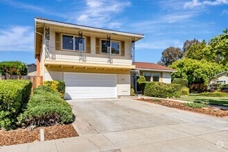 Building Photo - 6794 Heathfield Dr