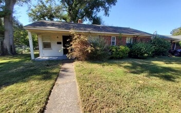 Building Photo - 1253 Dogwood Dr