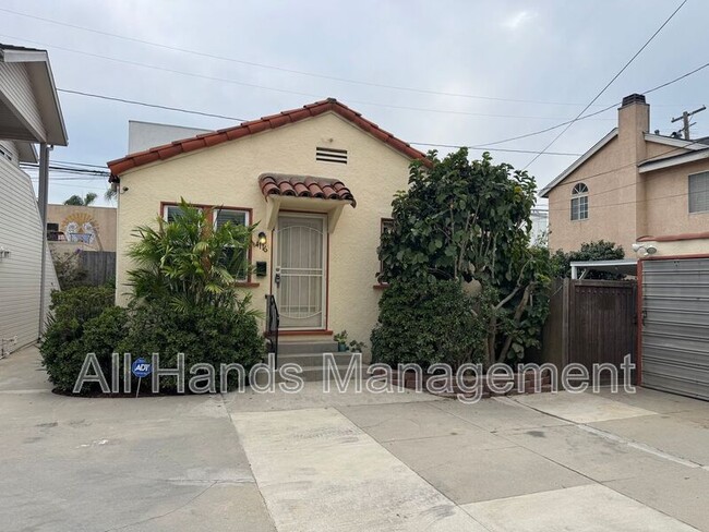 Foto del edificio - 4116 E 5th St