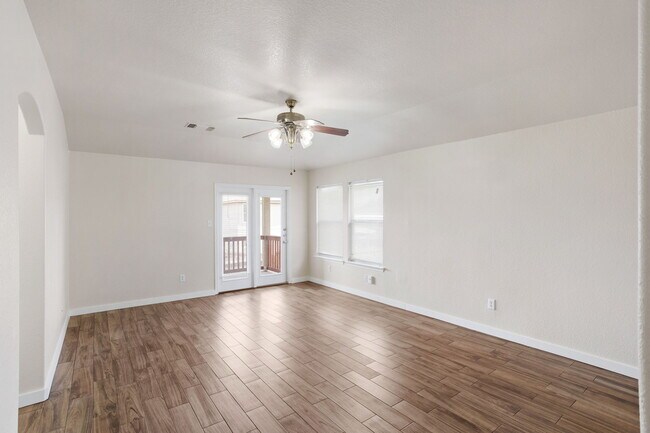 Foto del edificio - 8607 Cheyenne Bluff