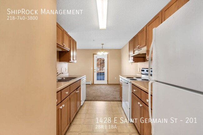 Building Photo - 1428 E St Germain St