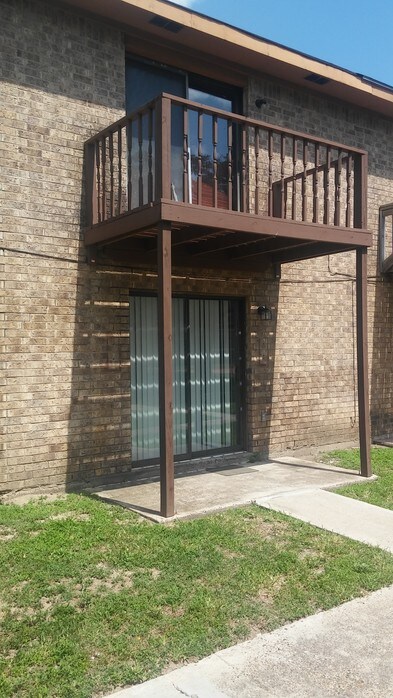 Foto principal - 2201 S Jackson Rd