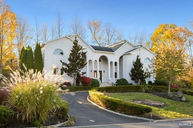 Primary Photo - 44 Crocker Mansion Dr