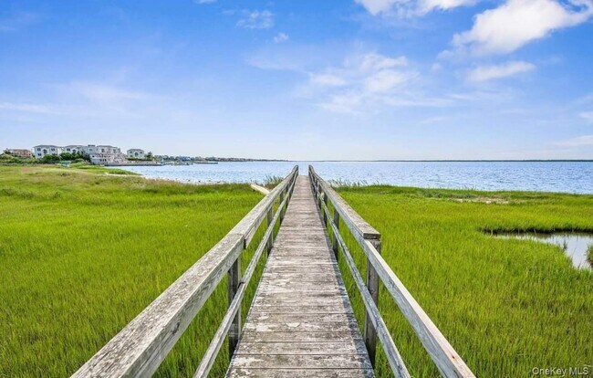 Foto del edificio - 552 Dune Rd