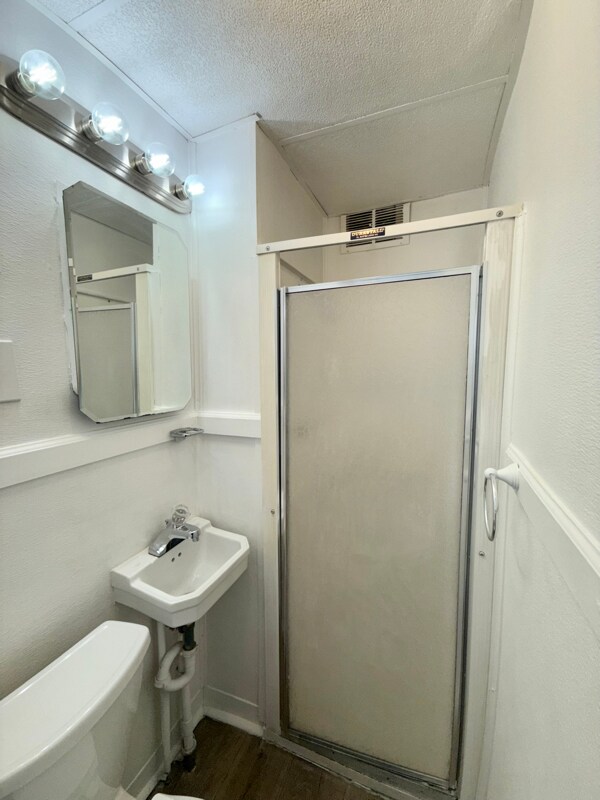 Foto del edificio - 736 N Pearl St