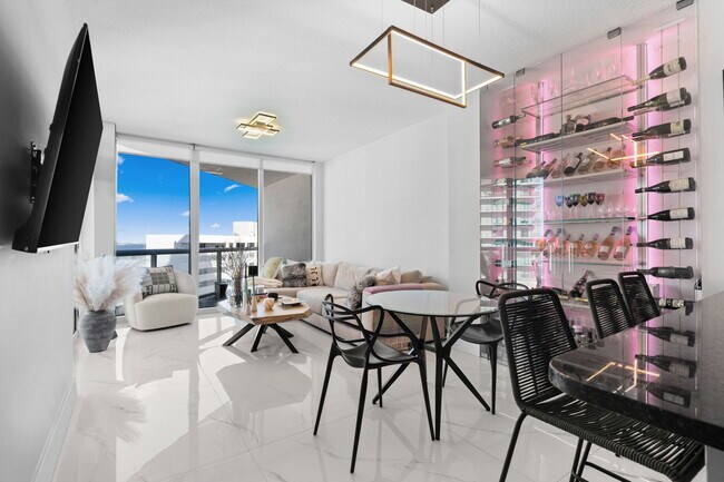 Foto del edificio - 480 NE 30th St