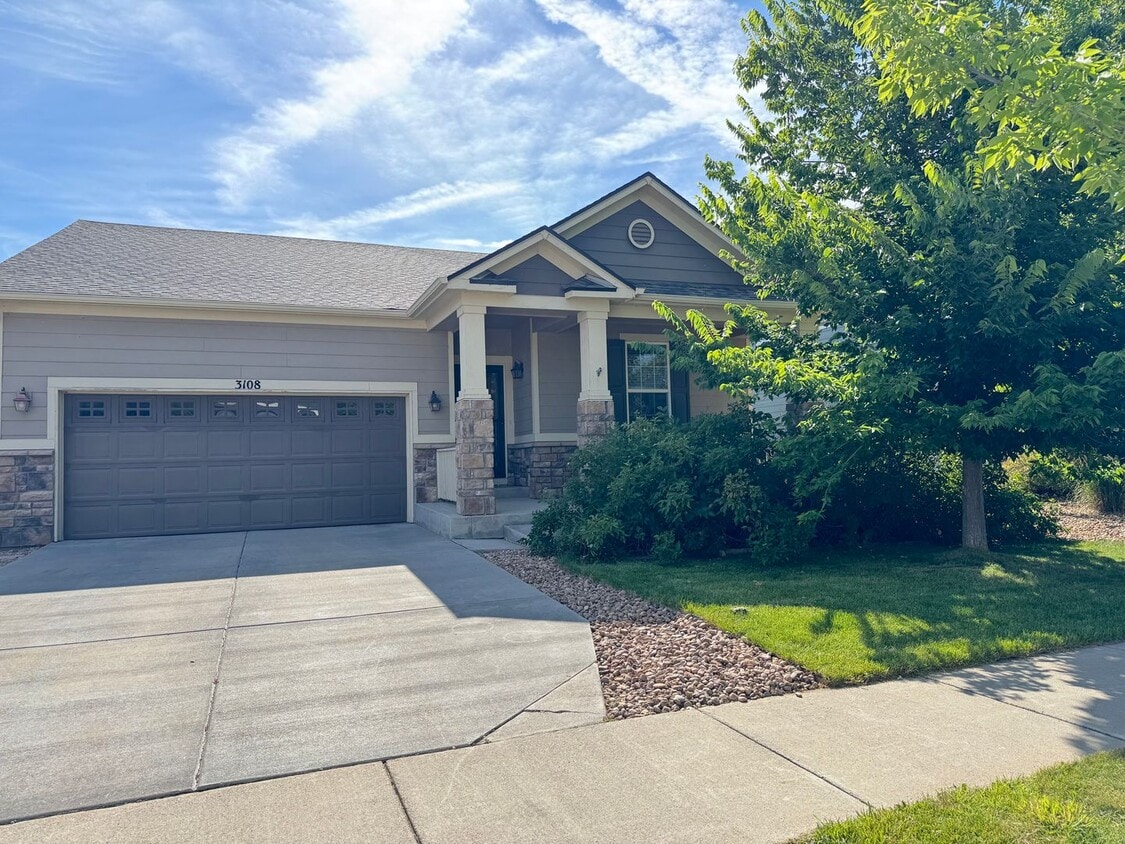 Primary Photo - Beautiful Home in Rigden Farms