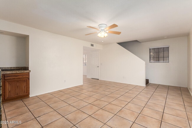 Building Photo - 13627 N Hamilton Dr