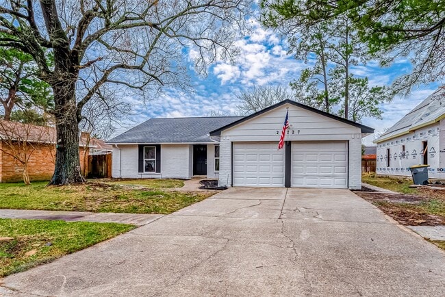 Foto del edificio - 23227 Pine Post Ln