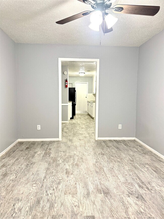 Foto del edificio - 4515 Oxford St