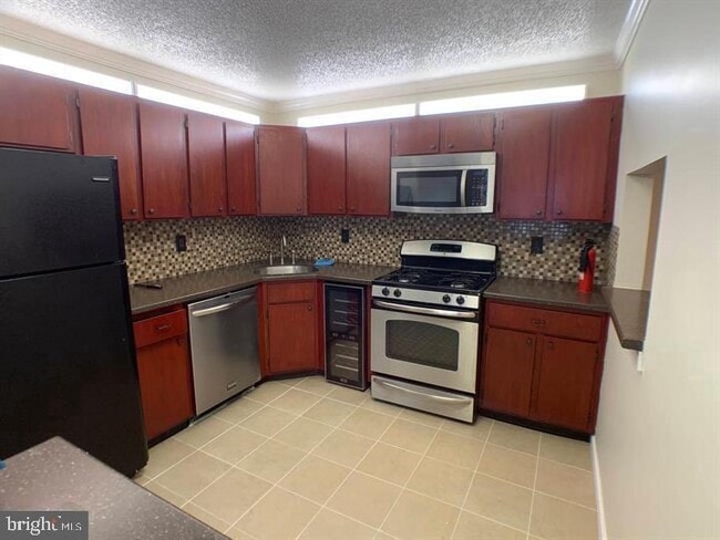 Building Photo - 34 Feiler Ct