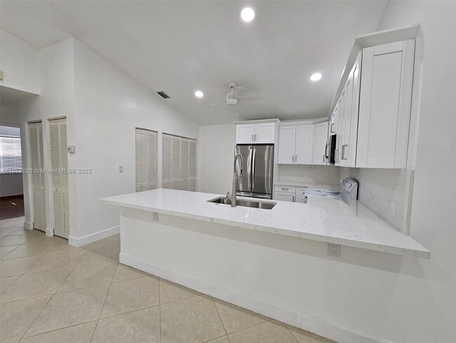 Foto del edificio - 15160 SW 128th Ave