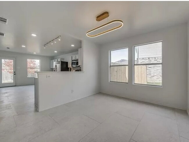 Foto del edificio - 8408 Serenity Way