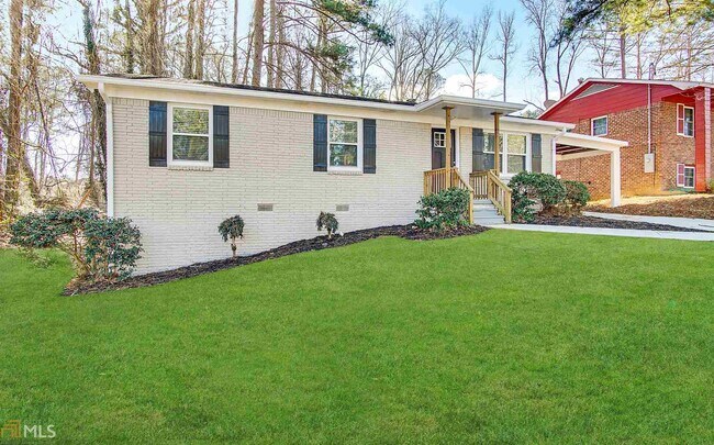 Building Photo - 2796 Green Trail Dr