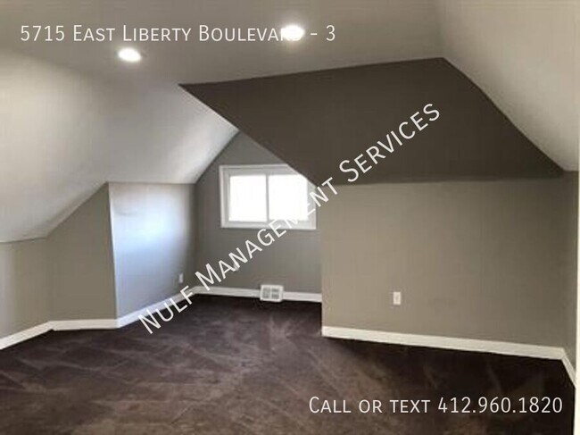 Foto del edificio - 5715 E Liberty Blvd