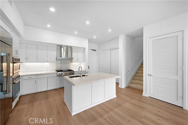 Building Photo - 2605 Rivington