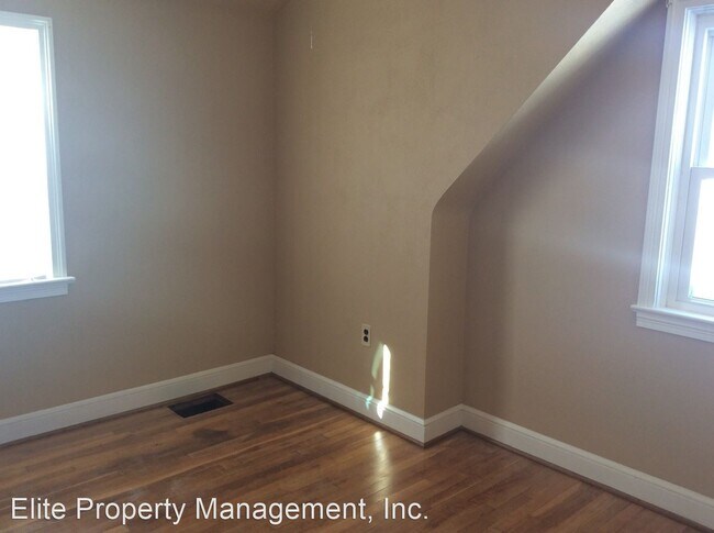 Building Photo - 4 br, 1 bath House - 2330 Pleasant View Dr