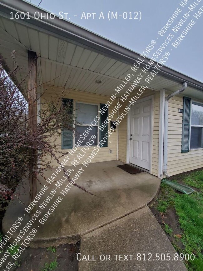 Building Photo - 1 Bedroom Apartment off of Ohio St